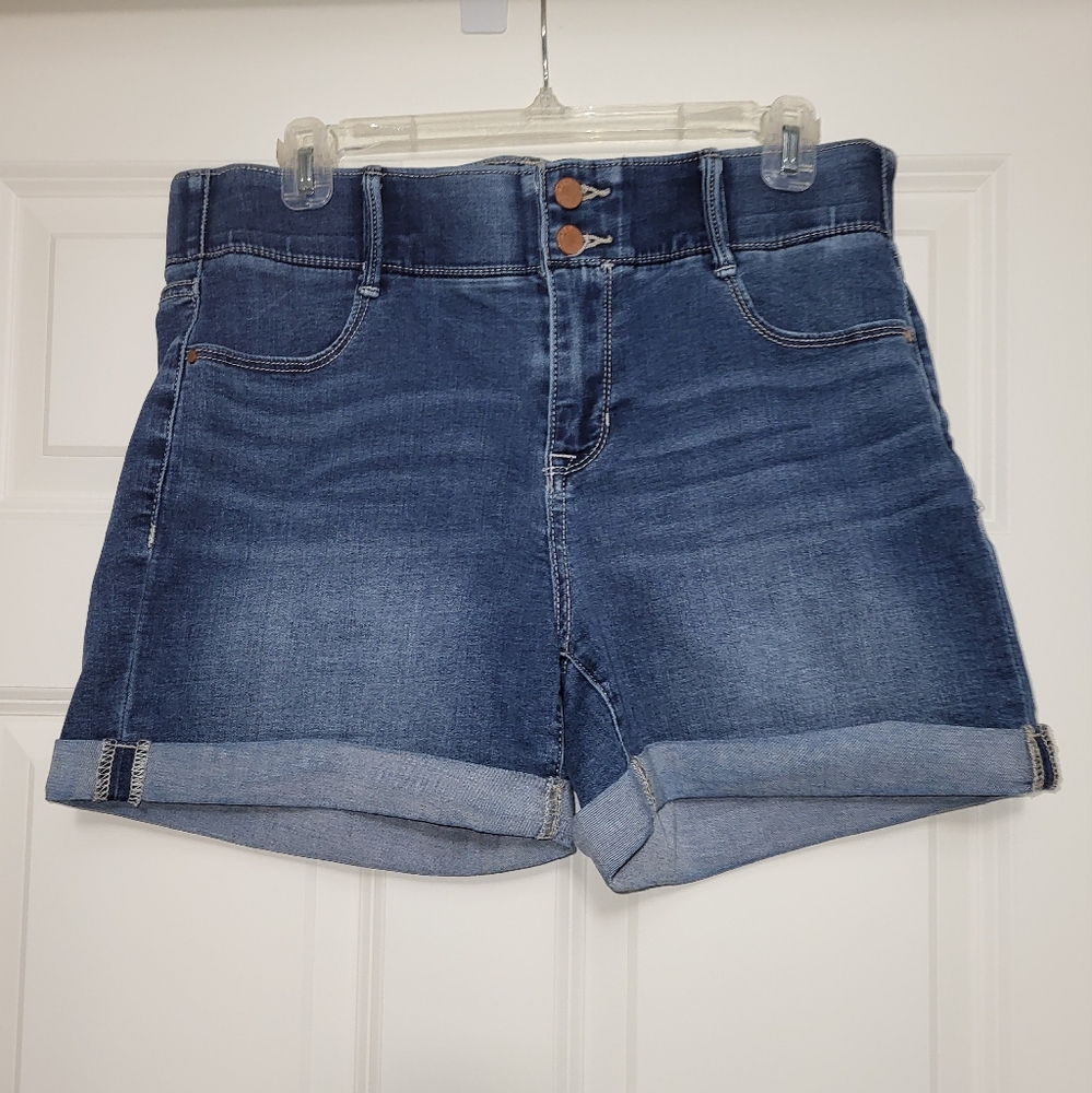 Apt. 9 tummy control jean shorts